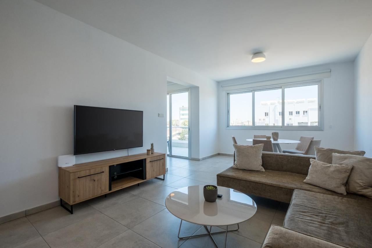 Solaar Apartments Faneromeni Larnaca Exterior photo