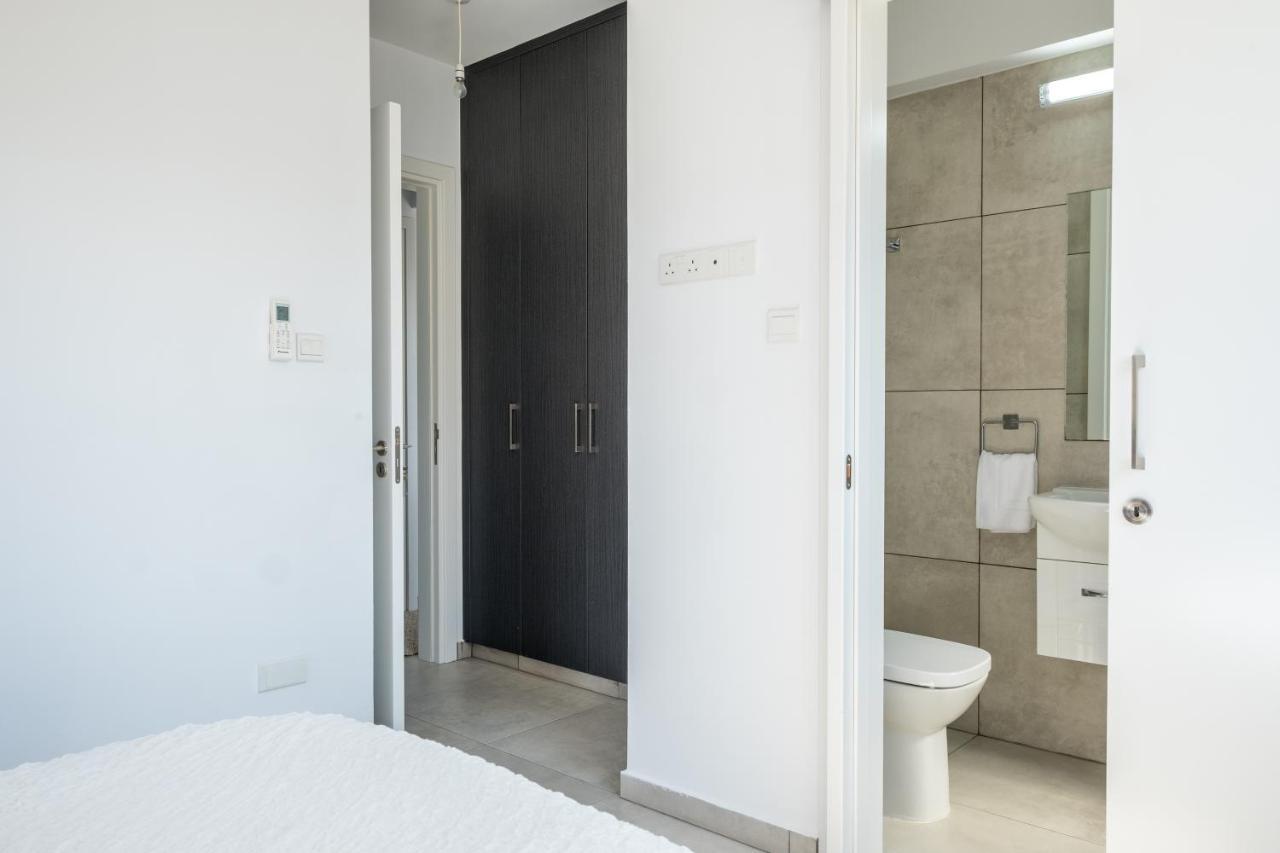 Solaar Apartments Faneromeni Larnaca Exterior photo